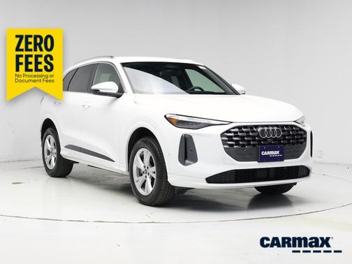 White 2025 Audi Q5 Premium