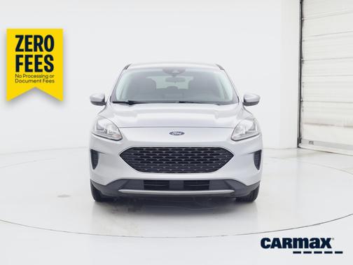 Silver 2021 Ford Escape SE