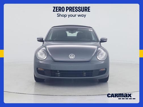Gray 2016 Volkswagen Beetle SE