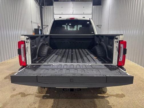 2025 Ford F-250 Platinum