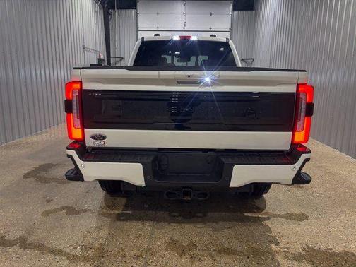 2025 Ford F-250 Platinum