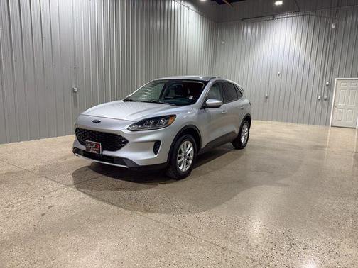 Ingot Silver Metallic 2020 Ford Escape SE