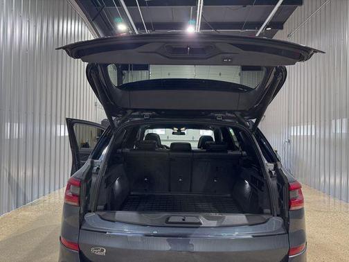 Arctic Gray Metallic 2020 BMW X5 M50i