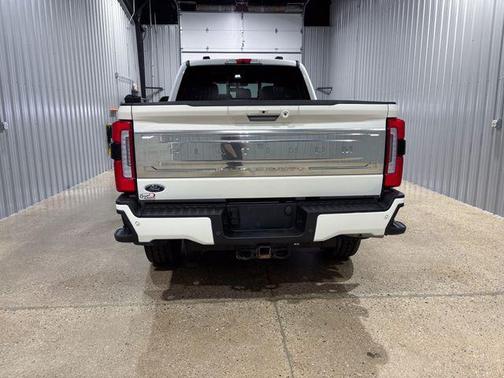 Star White Metallic Tri-Coat 2024 Ford F-250 Platinum