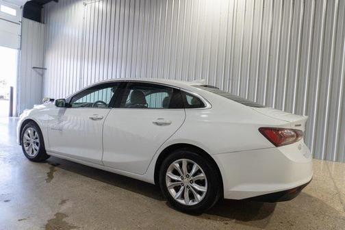 2022 Chevrolet Malibu FWD LT