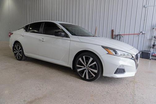 2020 Nissan Altima SR Intelligent AWD