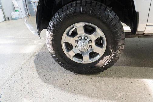 2017 RAM 2500 Big Horn Crew Cab 4x4 6'4' Box