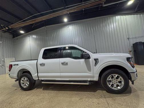 Oxford White 2025 Ford F-150 XLT