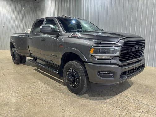 2022 RAM 3500 Laramie Crew Cab 4x4 8' Box