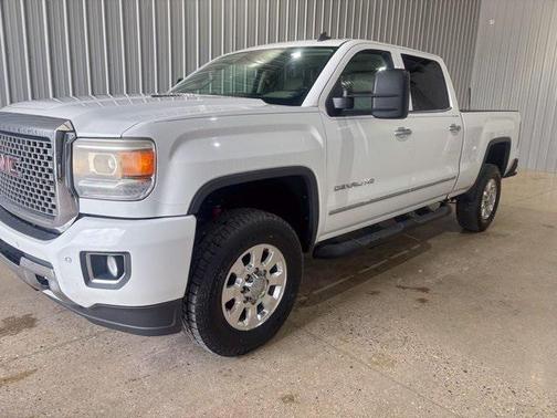 2015 GMC Sierra 2500 Denali
