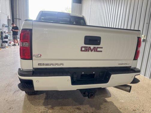 2015 GMC Sierra 2500 Denali