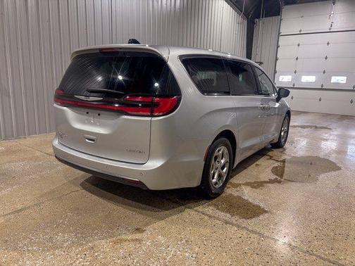 2024 Chrysler Pacifica Limited