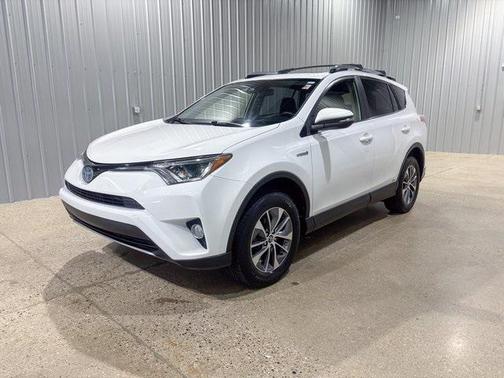 2017 Toyota RAV4 Hybrid XLE