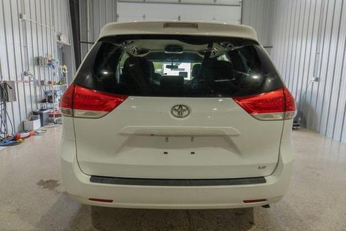 2014 Toyota Sienna LE