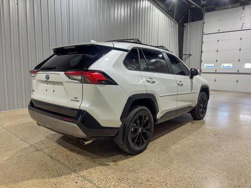 2023 Toyota RAV4 Hybrid SE