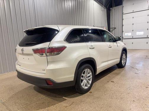 2015 Toyota Highlander LE