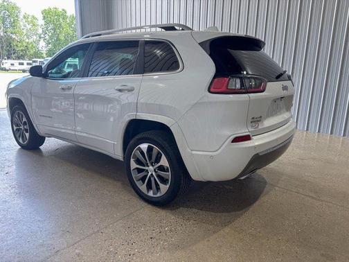 2019 Jeep Cherokee Overland