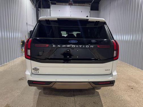 Star White Metallic Tri-Coat 2025 Ford Expedition Max King Ranch