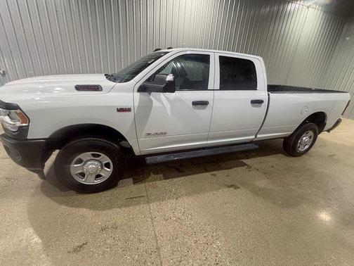 2022 RAM 2500 Tradesman Crew Cab 4x4 8' Box