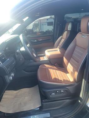 2024 GMC Yukon XL Denali Ultimate