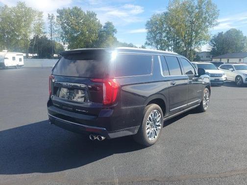 2024 GMC Yukon XL Denali Ultimate