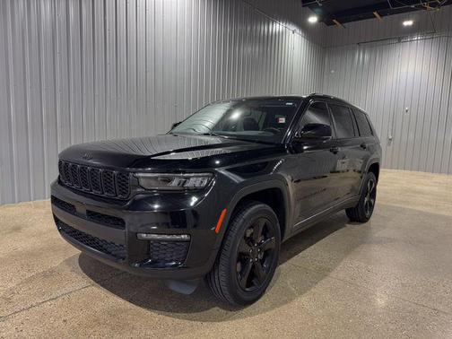 Diamond Black Crystal Pearlcoat 2023 Jeep Grand Cherokee L Limited