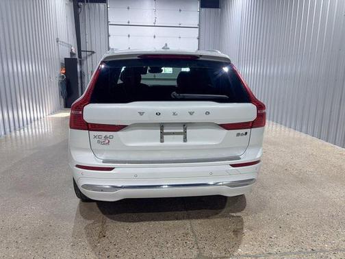 2022 Volvo XC60 B6 Inscription