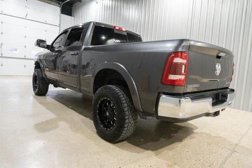 2020 RAM 2500 Laramie Crew Cab 4X4 6'4' Box