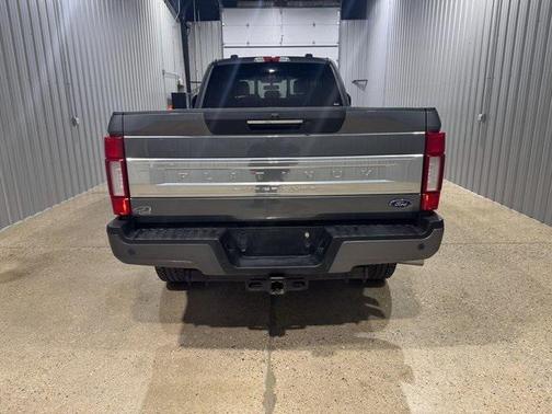 2022 Ford F-350 Platinum