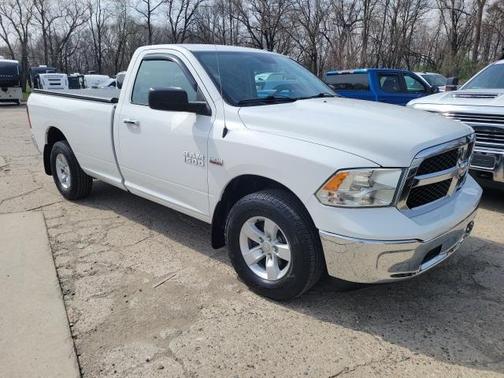 2018 RAM 1500 SLT