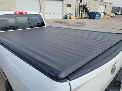 2018 RAM 1500 SLT