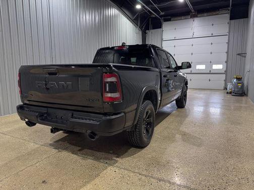 Diamond Black Crystal Pearlcoat 2021 RAM 1500 Rebel