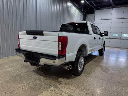 Oxford White 2022 Ford F-250 XLT