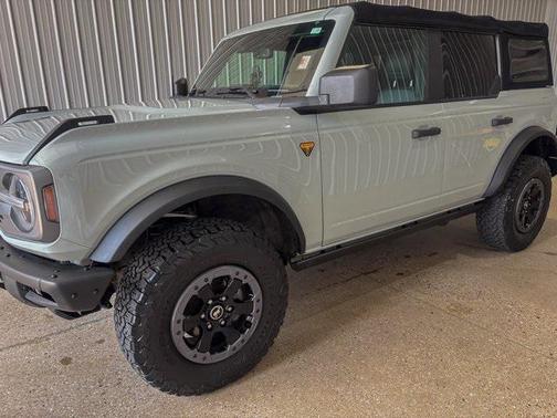 2021 Ford Bronco Badlands
