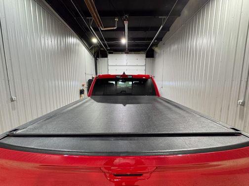 Flame Red Clearcoat 2022 RAM 1500 Big Horn/Lone Star