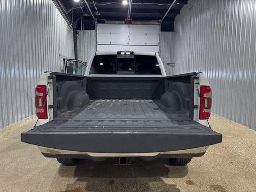Bright White Clearcoat 2019 RAM 2500 Big Horn Crew Cab 4x4 6'4' Box
