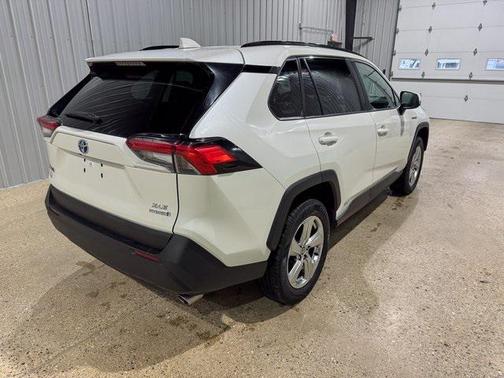 2021 Toyota RAV4 Hybrid XLE Premium