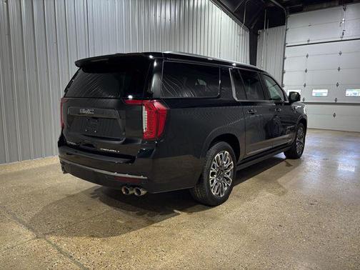 Onyx Black 2024 GMC Yukon XL Denali Ultimate