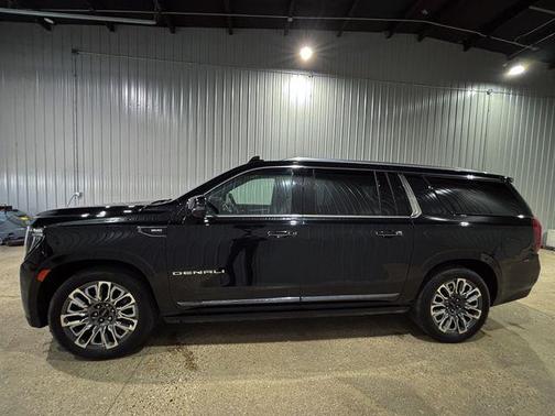 Onyx Black 2024 GMC Yukon XL Denali Ultimate