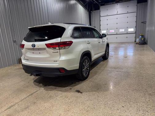 2019 Toyota Highlander Hybrid XLE