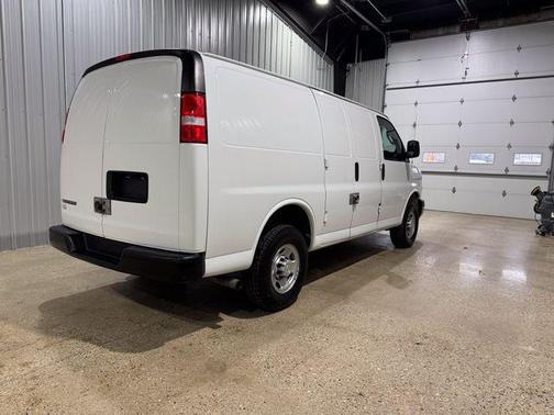 2021 Chevrolet Express 2500 RWD 2500 Regular Wheelbase WT