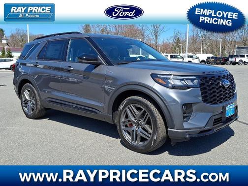 Carbonized Gray Metallic 2026 Ford Explorer ST-Line