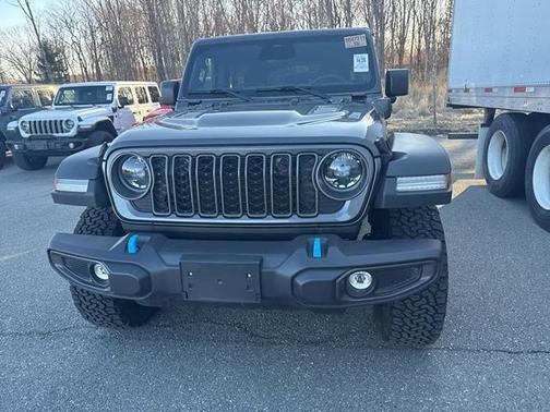 Granite Crystal Clearcoat Metallic 2025 Jeep Wrangler 4xe Rubicon