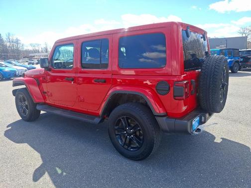 2021 Jeep Wrangler Unlimited Sahara Altitude