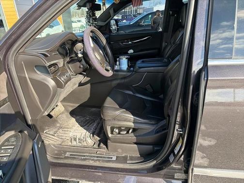 2017 Cadillac Escalade Platinum