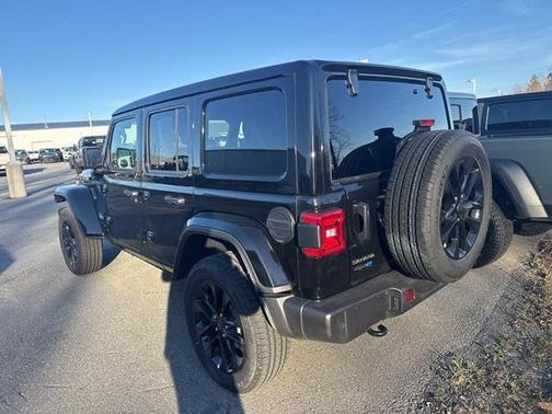 Black Clearcoat 2025 Jeep Wrangler 4xe Sahara