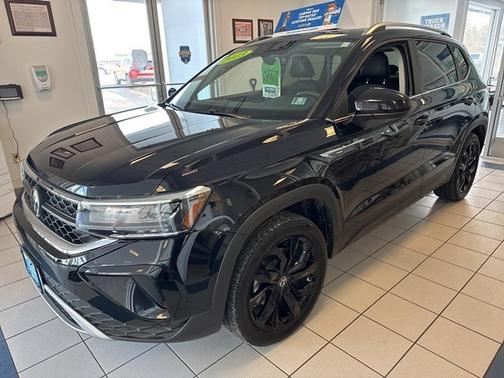 2023 Volkswagen Taos 1.5T SE