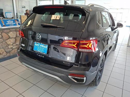 2023 Volkswagen Taos 1.5T SE
