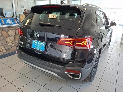 2023 Volkswagen Taos 1.5T SE
