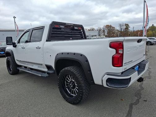 2024 Chevrolet Silverado 2500 High Country